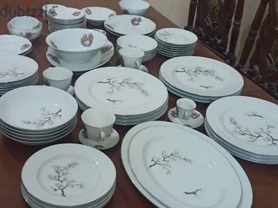 طقم صيني ٨٠ قطعه