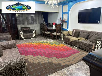 شقه مفروشه بالكامل مدينة الاخاء لضباط الشرطة كورنيش النيل ريسبشن كبير ٣ قطع ٣ غرف نوم ٢ حمام مطبخ كامل الاجهزه وغساله وميكرويف ٢ غرفه مكيفه وغرفه ماستر بحمام حارس خاص مقيم وكاميرات مراقبه جراج سيارات مجاني ٢ مصعد ومدخل رخام جيره طيبه موقع مميز شقه مفروشه بالكامل مدينة الاخاء لضباط الشرطة كورنيش النيل ريسبشن كبير ٣ قطع ٣ غرف نوم ٢ حمام مطبخ كامل الاجهزه وغساله وميكرويف ٢ غرفه مكيفه وغرفه ماستر بحمام حارس خاص مقيم وكاميرات مراقبه جراج سيارات مجاني ٢ مصعد ومدخل رخام جيره طيبه موقع مميز