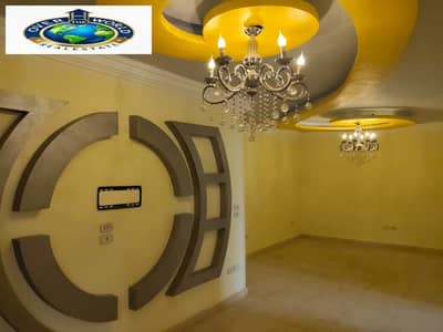 New law apartment for rent unfurnished, Mokattam, Al-Hudayba Al-Wasat, first district, super lux finishing, consisting of two bedrooms, reception, bathroom, kitchen, second floor, elevator, suitable for newlyweds