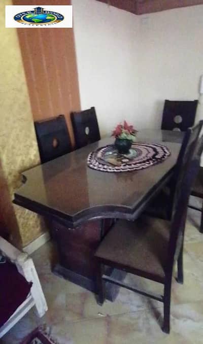 Furnished apartment for rent in Zahraa El Maadi, consisting of two bedrooms, a reception, 2 bathrooms, and an air-conditioned kitchen with Wi-Fi and natural gas, first floor