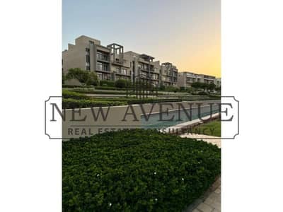 Apartment roof ready to move fully finished prime location in el marassem with big roof terrace