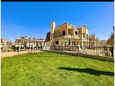 lowest S villa corner ready to move , prime location and open view in compound Sarai