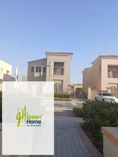 فيلا متشطبة بالمطبخ والتكييفات للبيع في أب تاون كايرو إعمار Uptown Cairo Emaar