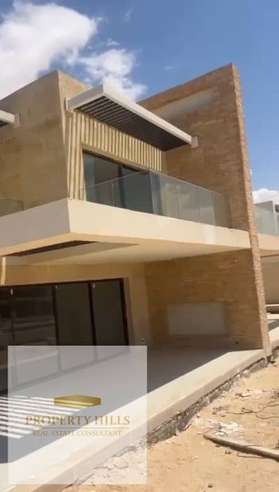 توين هاوس للبيع بسعر لقطة متشطب في Silver Sands الساحل 307 متر ومتاح تقسيط جزء من المبلغ علي سنتين