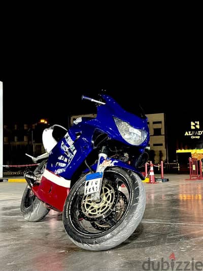 honda 600 f4
