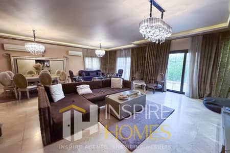 Twin house for sale with 4 bedrooms and an open view