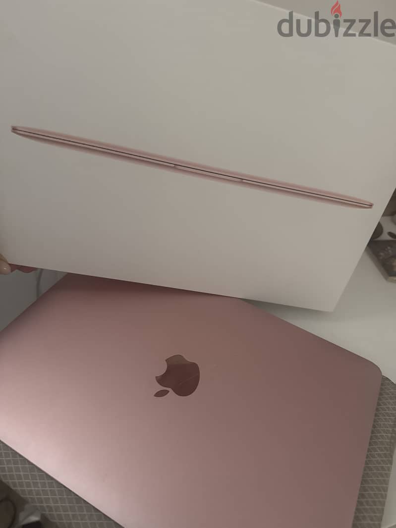 Macbook 12 Inch Rose gold 1