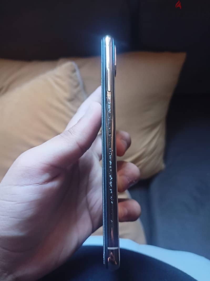 iPhone XS Max 3