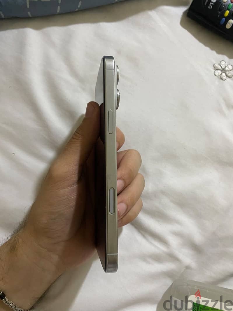 Apple - iPhone 16 Pro Max 4