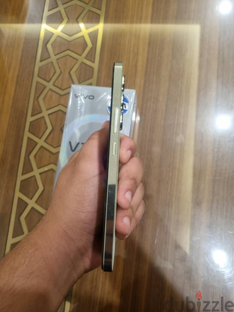 Vivo V30 2