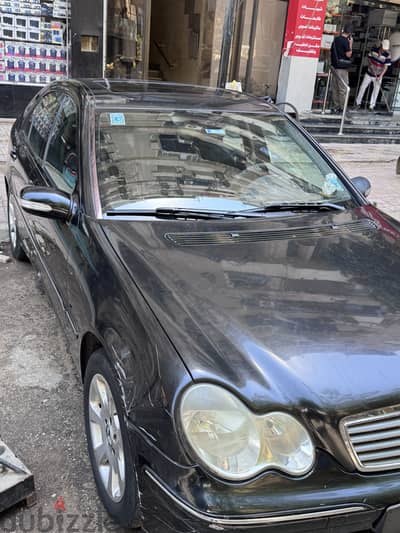 مرسيدس بنز سي 200 2006