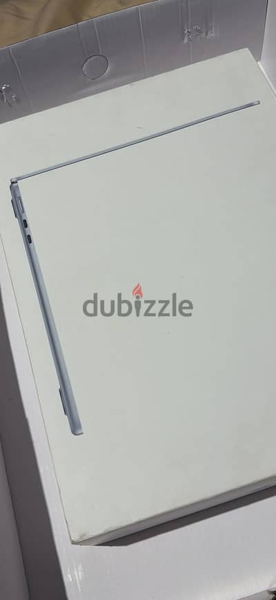 MacBook Air M4 , 16 ram , 512g , Skyblue , Arabic داخل الضمان