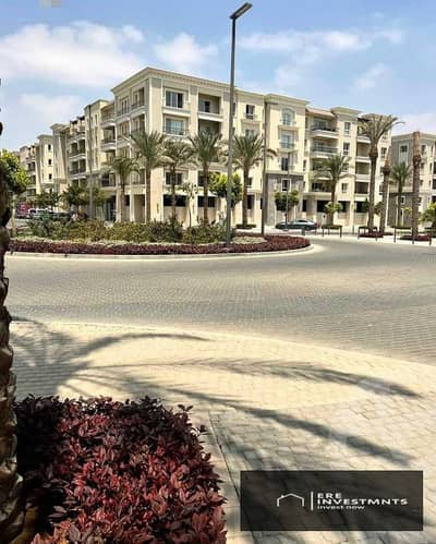 A fully finished 238 sq m apartment with air conditioning and kitchen, ready for immediate occupancy, in a prime location, for sale in Mivida Emaar.