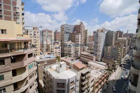 - شقة للبيع 150م سيدي بشر - خطوات من البحر