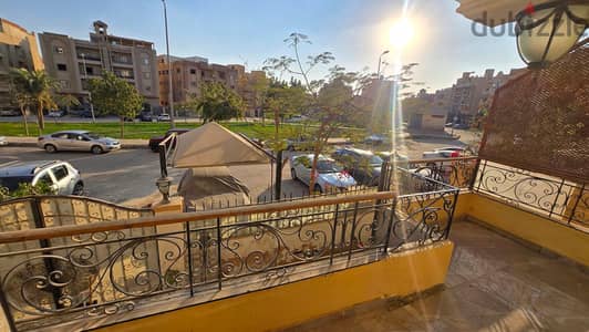 شقه متشطبه بالشيخ زايد