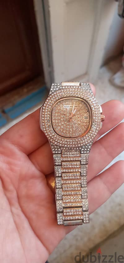 ساعه رقميه  نوعها Patek Philippe
