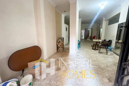 Licensed commercial shop for rent with an open space