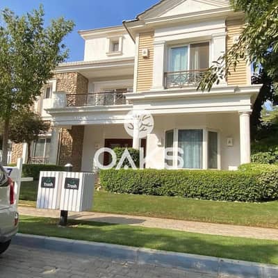 Villa for sale, ready for immediate occupancy, finished, 210m², in Mountain View Compound in October, with installments over 7 years.