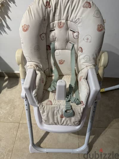 Mother care high chair with bear print