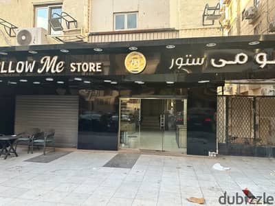 محل للايجار في مدينه نصر 350 م من المالك ش عماد الدين متفرع من عباس العقاد رابع عمارة من عباس العقاد