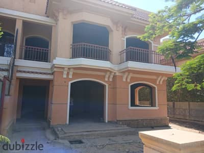 For sale, a classic villa in Madinaty at a special price for quick sale