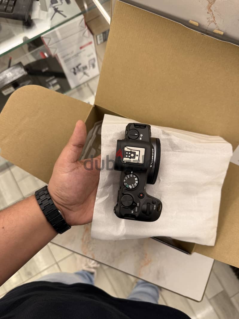 CANON R8 CREATOR COMBO BUNDLE 8