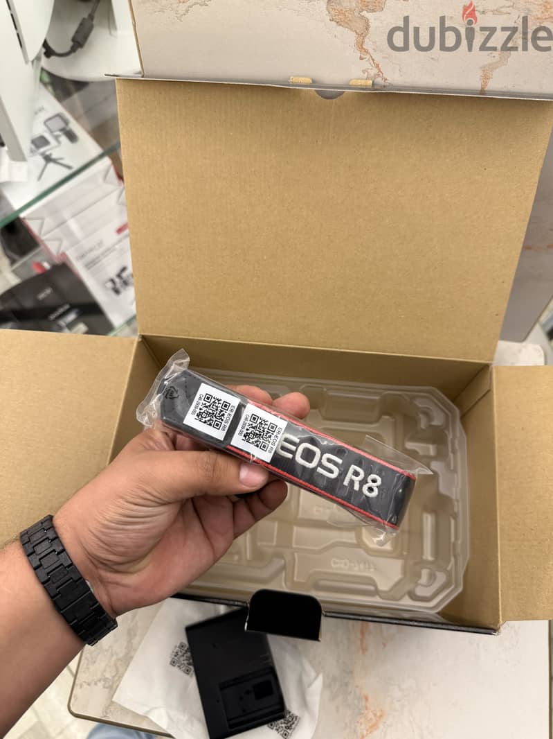 CANON R8 CREATOR COMBO BUNDLE 13