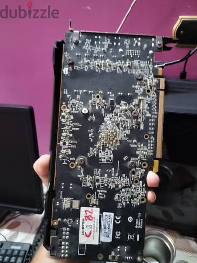 card Rx 570 4 g كنت بشتغل عليه مونتاج وكان كويس بس حبيت اجدد