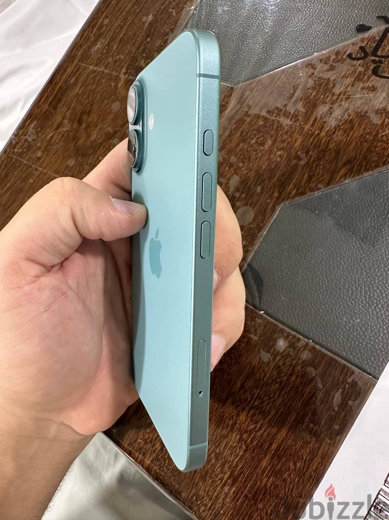 Apple - iPhone 16 2