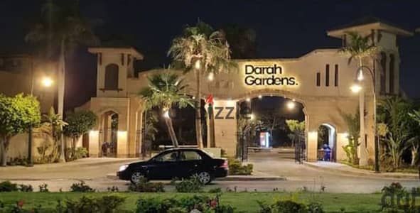 توين هاوس للإيجار  بكمبوند داره جاردنز  كمبوند بمدينة ٦ اكتوابر خلف مول العرب وبجوار نادي الصيد المساحة: مباني 400م² / أرض 340م² + حديقة خاصة ومتشجرة.