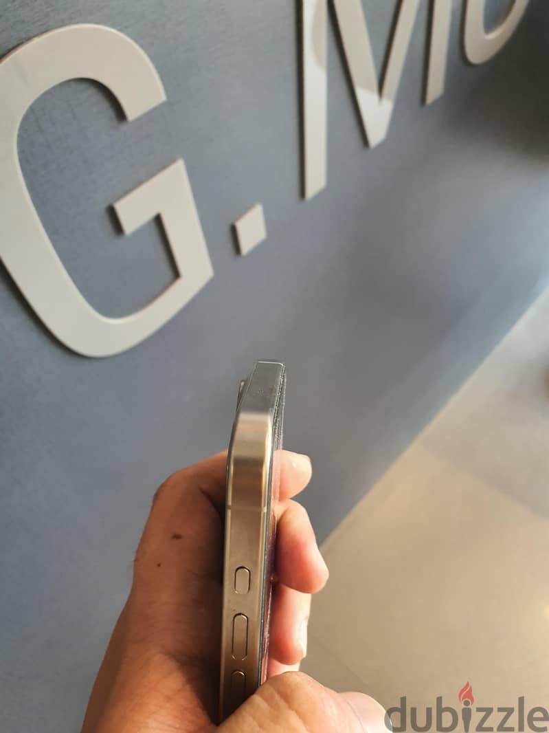 Apple - iPhone 15 Pro 5