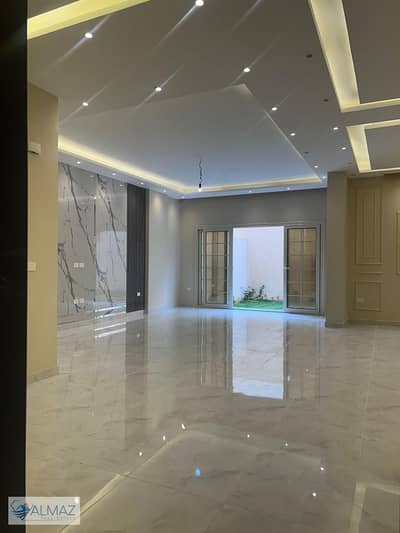 Unfurnished duplex, 300 sq m with garden, for rent in Al Qarnafel Villas, First Settlement, near North 90th Street and Rehab City