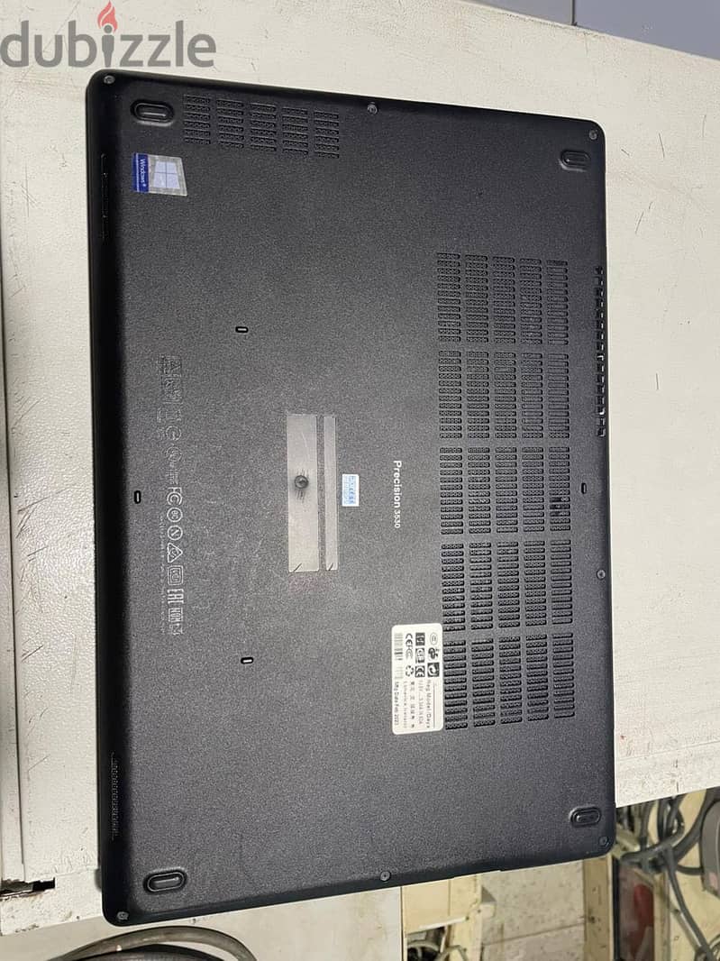 Dell precision 3530 1