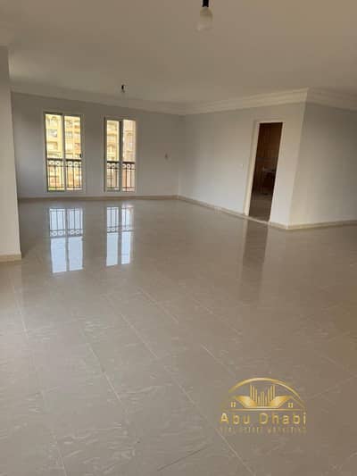 320m apartment for rent in two towns View Club directly