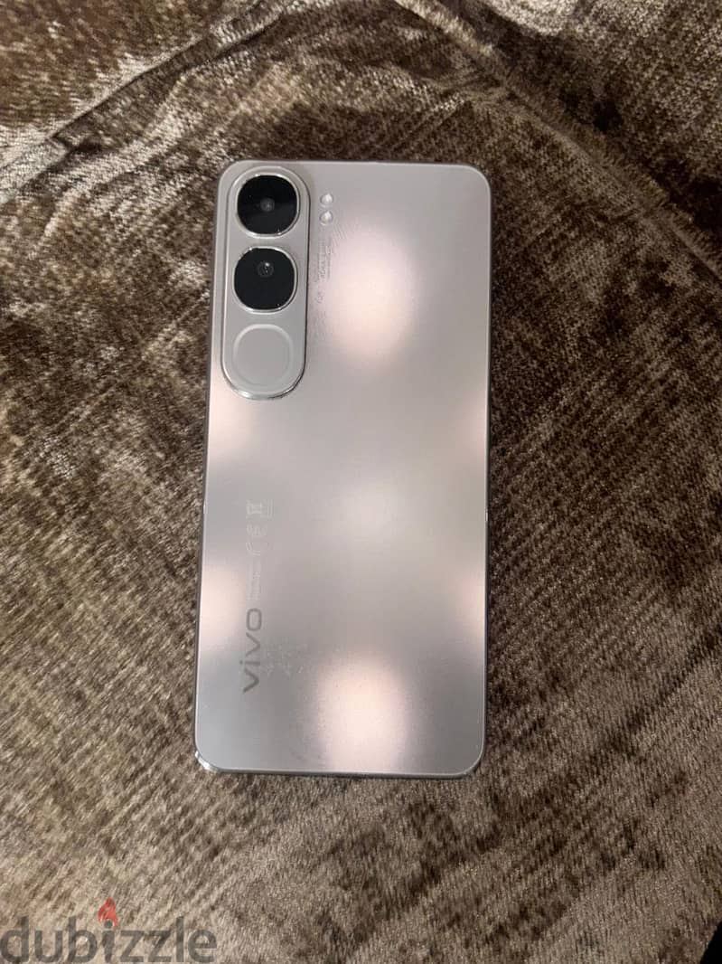 vivo v40 lite 1