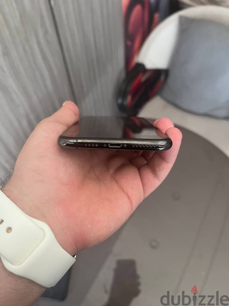 Apple - iPhone 11 Pro Max 6