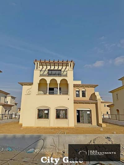 Villa 450m for sale in Very prime Location and Best view in City Gate New Cairo