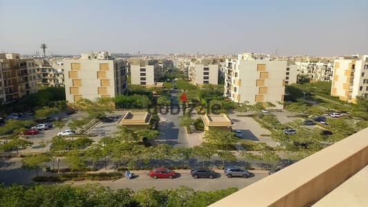 Apartment for rent in compound Eastown with kithen and AC