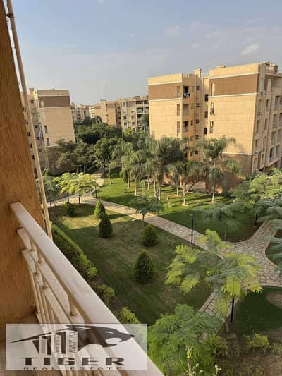 شقة لقطه بمدينتي مساحه 96م افضل دور في العمارة دور رابع في B7 طرفية