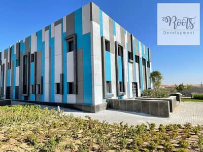 للبيع محل ارضى استلام فورى مباشرة على محور الشروق 3 فى سوديك ايست - الشروق for sale shop on Shorouk 3 Axis in Sodic East - Shorouk City