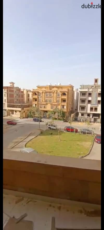 شقه للبيع بالدور الأول بجاردنيا هايتس التجمع الخامس