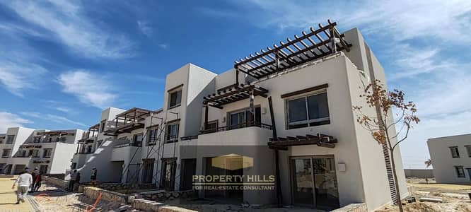 Chalet by the garden on the sea, immediate receipt, furnished with devices at Hacienda West with Palm Hills in Ras al-Hikma