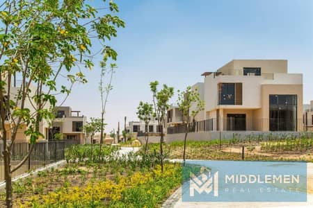 تاون هاوس كورنر علي مساحة ارض 290متر بجاردين 150متر 5 غرف نوم متشطب بالكامل استلام فوري في كمبوند سوديك ايست الشروق - Sodic East  El Shrouk