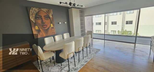 Fully Furnished Apartment for Sale in Lake View Residence 270sqm High-End Finishing
