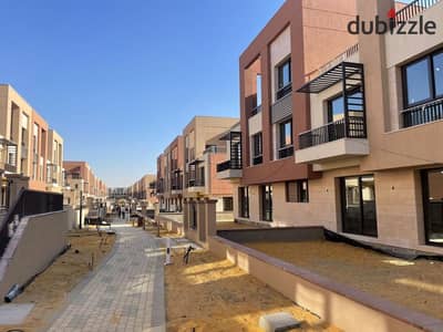 Luxury Garden Apartment for Sale in District 5 | New Cairo | Ready to Move / Private Garden