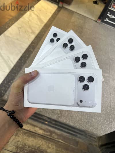 آبل - آيفون 17 برو ماكس