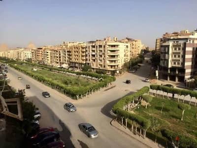 شقة إيجار بالمطبخ والسخان على الثروة المعدنية الرئيسى  موقع مميز