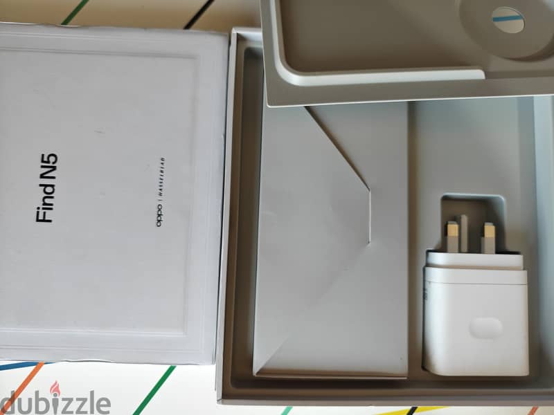 OPPO Find N5 9