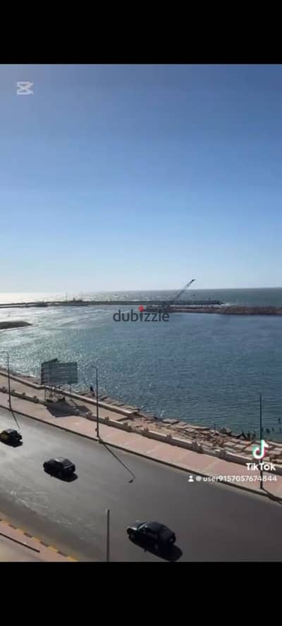 Luxury furnished apartment for daily or weekly rental with a direct sea view in Al-Saraya