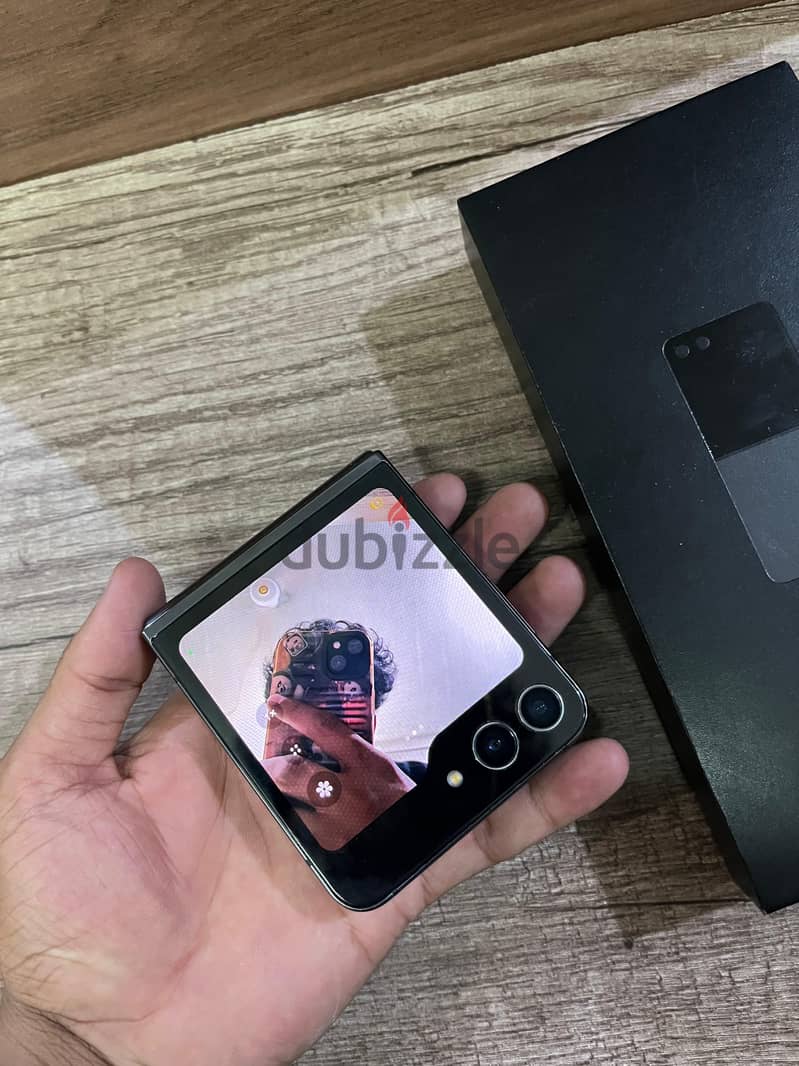 samsung z flip 5 8